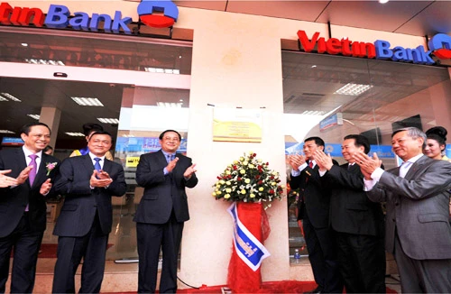VietinBank khai trương phòng giao dịch đầu tiên thuộc Chi nhánh Lào