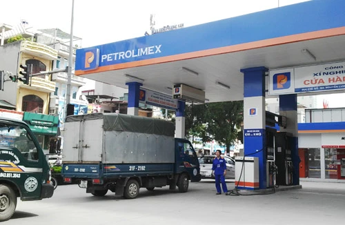 Petrolimex lãi 260 tỷ đồng từ kinh doanh xăng dầu