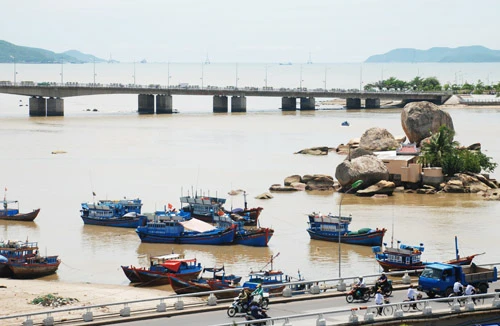 Ngư dân sẽ có thêm nhiều tàu vỏ thép vươn khơi