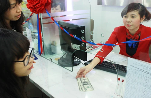 “Vui Tết sum vầy” cùng Viet Capital Bank