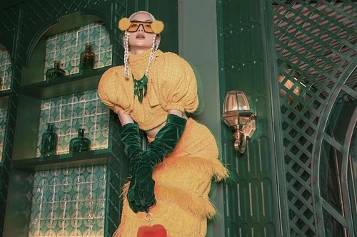 Thiều Bảo Trang trình làng MV mang đậm sắc màu cổ tích