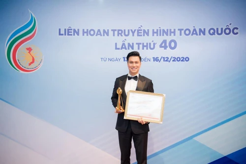 Việt Anh giành giải “Nam diễn viên chính xuất sắc nhất”