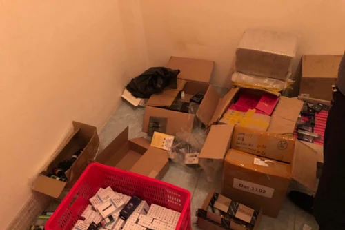 Xử phạt cơ sở kinh doanh thuốc lá điện tử không rõ nguồn gốc 