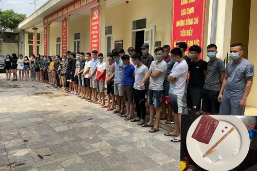 Phát hiện 40 nam nữ mua ma túy, bóng cười "bay lắc" trong quán karaoke