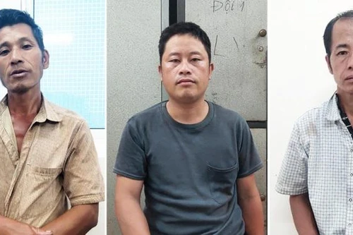 Nghi bị thầy cúng thả ma, 3 người đàn ông dùng mìn trả thù 