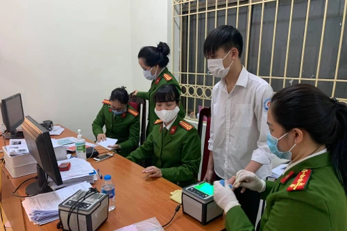 Những niềm vui nhân đôi của nữ chiến sỹ trong ngày tri ân "một nửa thế giới"