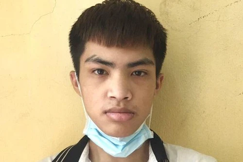 Bắt gã trai chuyên đập kính ô tô để trộm cắp tài sản trong xe