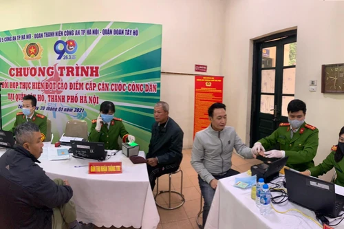 [Ảnh] Tuổi trẻ Công an Thủ đô với chuỗi các hoạt động tình nguyện