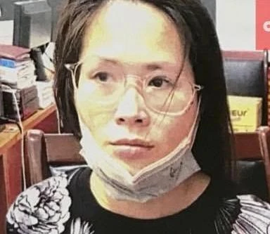 Người phụ nữ nghi vấn tự giao nộp gói ma tuý khi gặp Công an