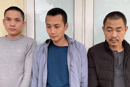 Bắt nhóm đối tượng tổ chức đánh bạc qua mạng 