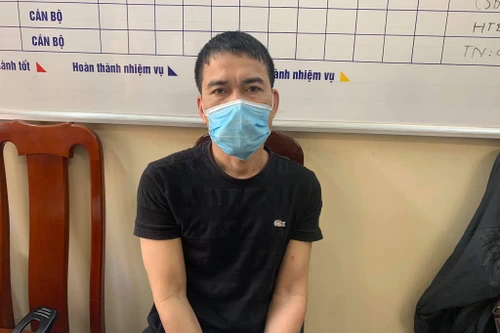 Gã trộm đột nhập trộm chiếc xe Honda SH 150 lúc nửa đêm