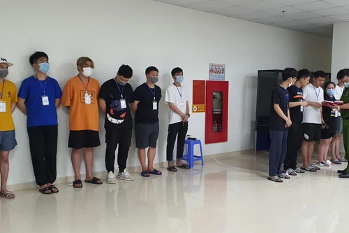 Công an Hà Nội xử lý nghiêm các hành vi tổ chức, môi giới nhập cảnh trái phép vào Việt Nam 