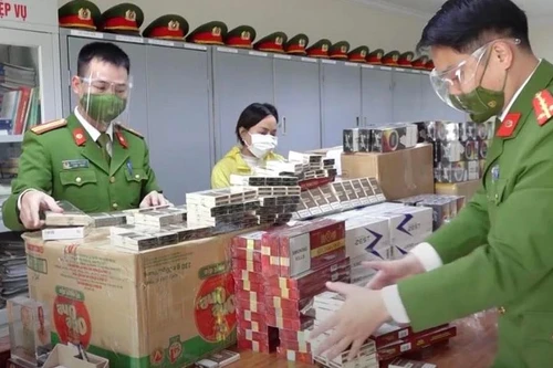Xem xét khởi tố 2 vụ mua bán hơn 16.000 bao thuốc lá nhập lậu