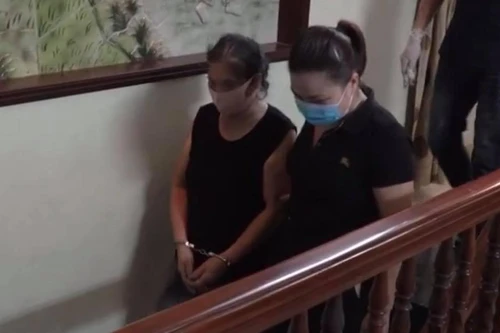 Nối gót con trai, mẹ... tiếp tục đi buôn ma túy