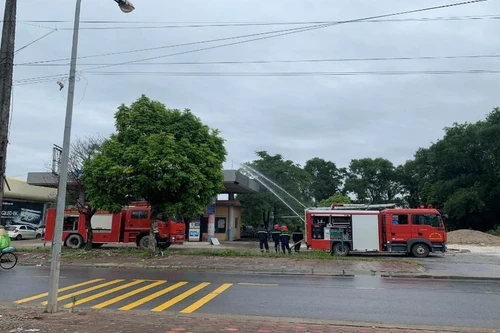 Xử lý đám cháy giả định bùng phát tại cửa hàng kinh doanh xăng dầu