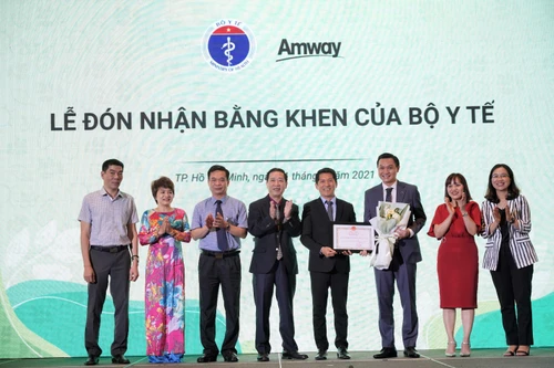Amway Việt Nam tự hào lần thứ 2 đón nhận bằng khen của Bộ Y tế