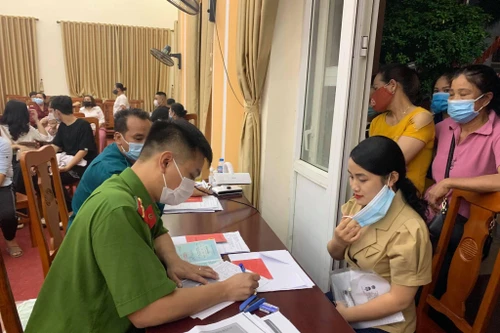 Vừa đảm bảo phòng chống dịch, vừa tăng tiến độ cấp căn cước công dân