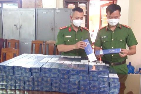 Chặt mắt xích trong đường dây buôn lậu thuốc lá 555