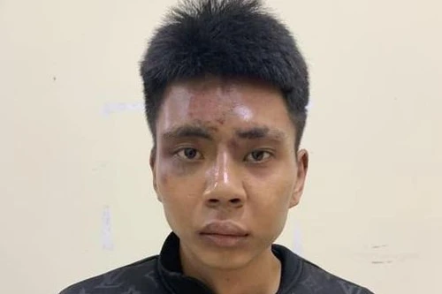 Đang nhờ thợ phá ổ khóa xe máy thì bị chủ phương tiện bắt giữ