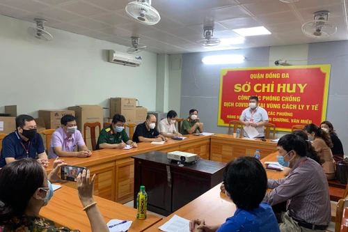 Ghi nhận bên trong Sở chỉ huy phòng chống dịch vùng phong tỏa quận Đống Đa 