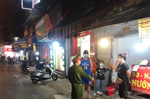 Lực lượng Công an chấn chỉnh cơ sở kinh doanh dịch vụ chấp hành các quy định phòng dịch Covid-19