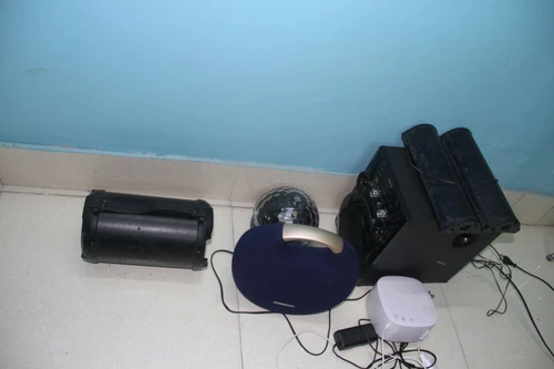 Chủ quán karaoke biến nhà thuê thành điểm "bay lắc", cung cấp ma túy và "chân dài" cho khách