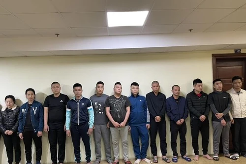 Khởi tố nhóm đối tượng trong đường dây cá độ bóng đá Website bong88.com