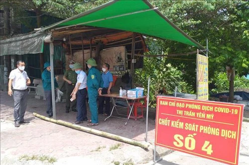 Khởi tố vụ án làm lây lan dịch bệnh liên quan đến người bán hoa quả 