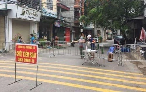 Công an huyện Thạch Thất xử phạt nhiều trường hợp vi phạm phòng dịch Covid-19