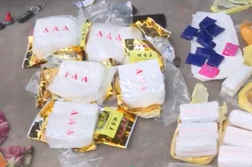 "Chặt đứt" mắt xích trong đường dây vận chuyển gần 10kg ma túy