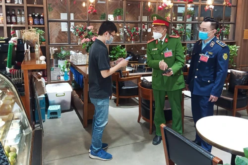 Quận Thanh Xuân triển khai 4 tổ công tác chuyên xử lý vi phạm phòng dịch Covid-19