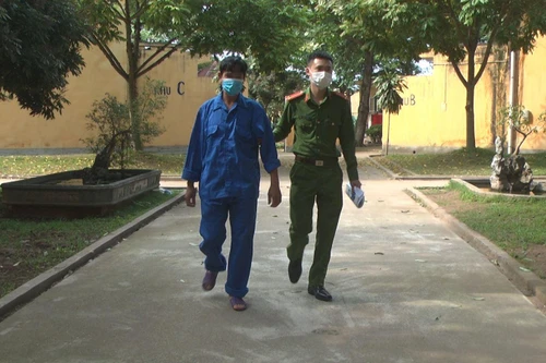 Giám đốc công ty thay tên đổi họ, trốn truy nã hơn 10 năm