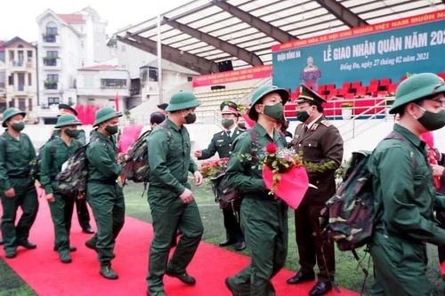 Giám đốc Công an Hà Nội dự lễ giao nhận quân năm 2021 tại quận Đống Đa 