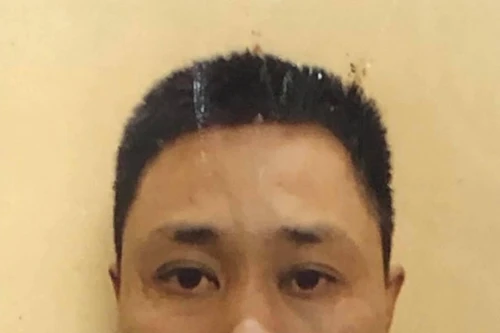 Dùng dao đâm trọng thương người khác vì hỏi đường không được