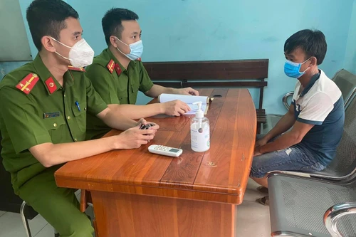 "Cắt" rừng bắt đối tượng truy nã đặc biệt nguy hiểm