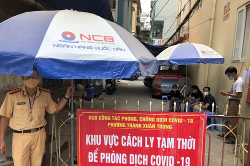 Phong tỏa khu dân cư có hơn 2.000 dân ở quận Thanh Xuân