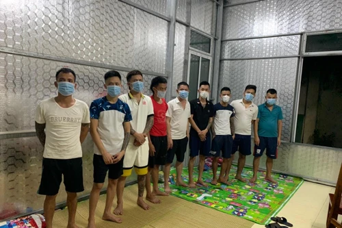 Triệt xóa sới bạc, bắt quả tang 9 đối tượng đang sát phạt