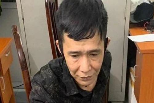 Thêm tội danh với kẻ mang súng bút để...phòng thân