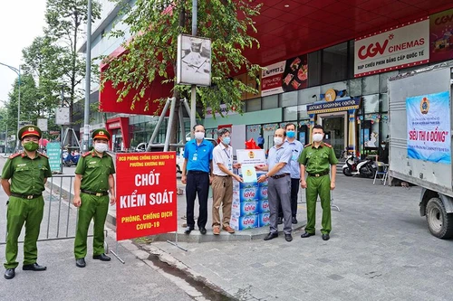 Quận Thanh Xuân khẩn trương hỗ trợ người lao động và doanh nghiệp gặp khó khăn do dịch Covid - 19 