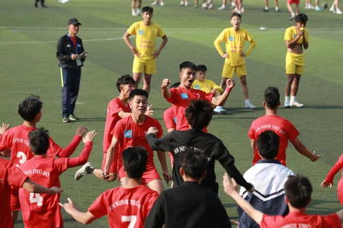 Những khoảnh khắc đầy cảm xúc