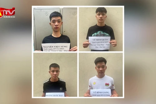 Hà Nội: Bắt 8 đối tượng dùng súng tự chế chuyên đi gây sự đánh nhau với người ngoại tỉnh 