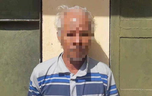 Bé gái 12 tuổi bị ông lão 72 tuổi giở trò đồi bại khi ở nhà một mình