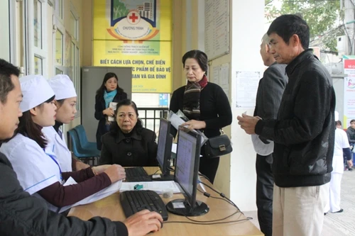 Hà Nội: Ngày đầu lập hồ sơ điện tử quản lý sức khỏe cá nhân