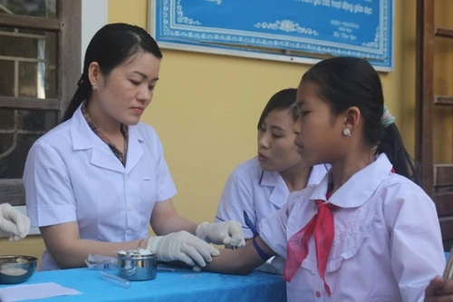 Đã tìm ra nguyên nhân 20 học sinh ở một xã miền núi bị viêm cầu thận