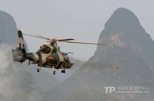 Trung Quốc tập luyện dàn trận, ''trêu tức'' Nhật Bản