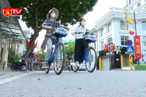Trải nghiệm xe đạp công cộng lần đầu ở Hà Nội