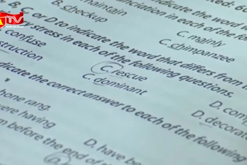 Xem xét lại việc dùng IELTS thay điểm thi