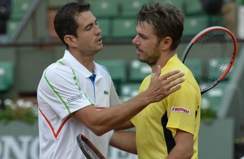 Sốc: Hạt giống số 3 Wawrinka gục ngã ngay tai vòng 1 Roland Garros