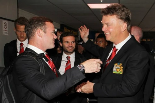 Thầy trò Louis Van Gaal đến Mỹ du đấu chuẩn bị trước mùa giải