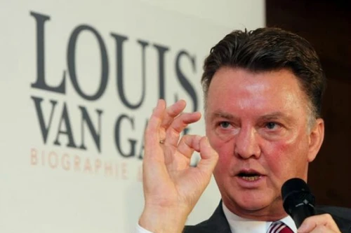 HLV Louis Van Gaal : Tất cả cầu thủ đều có “đất diễn” với sơ đồ 3-5-2